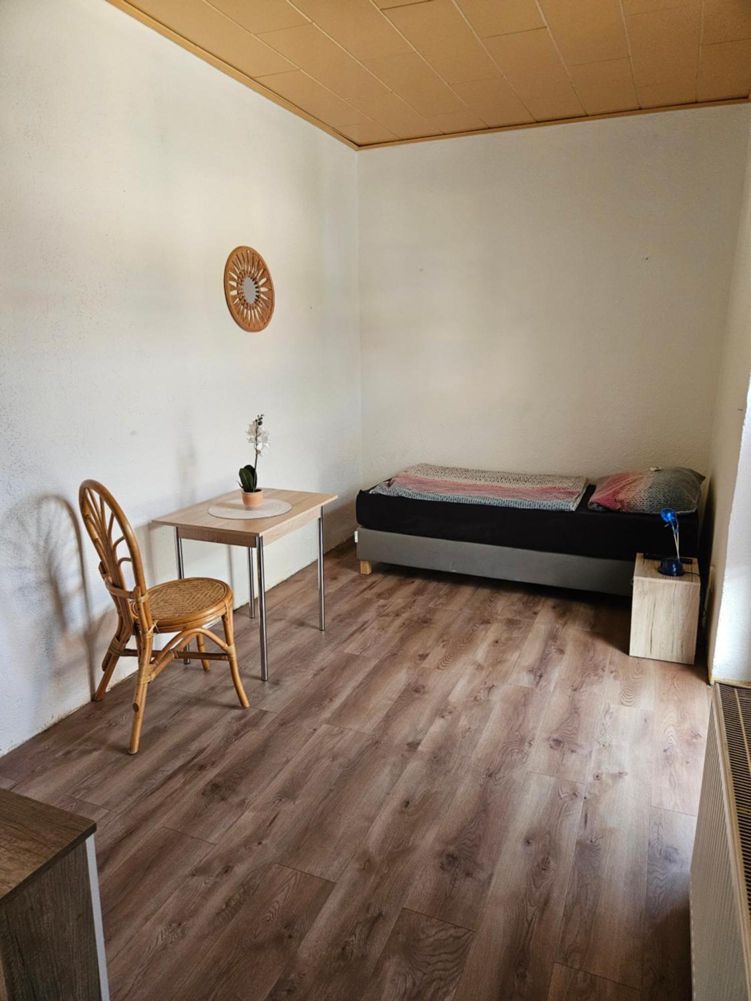 Monteurzimmer Und Pension - Ampfurth Oschersleben Ngoại thất bức ảnh