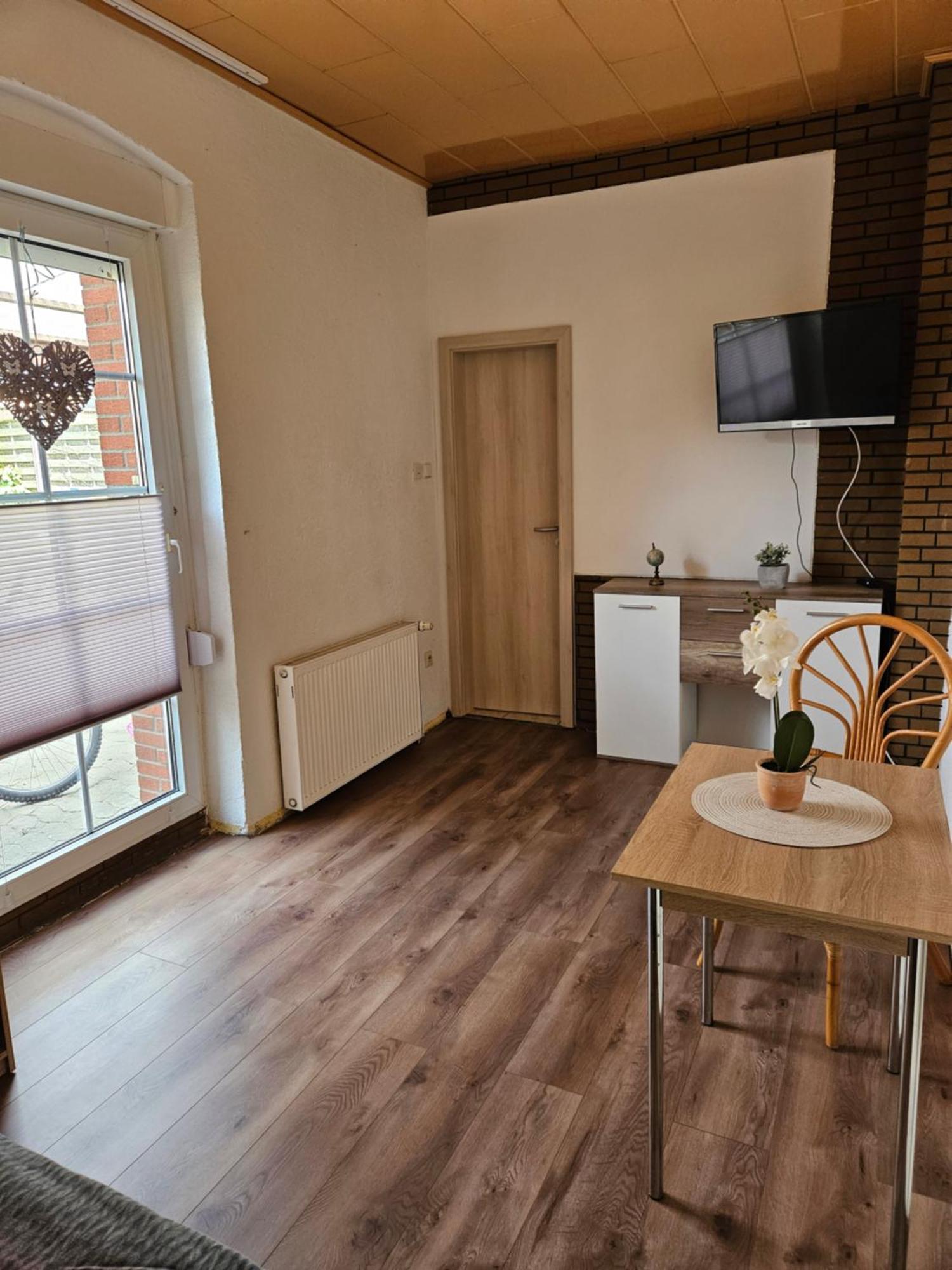 Monteurzimmer Und Pension - Ampfurth Oschersleben Ngoại thất bức ảnh